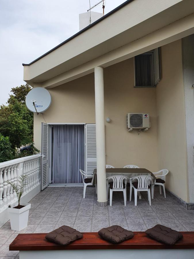 Apartment Tinateo, Gajac Novaglia Esterno foto